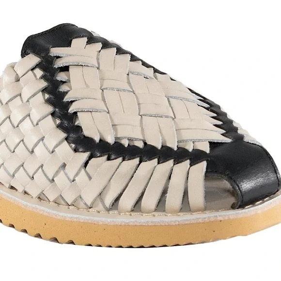 NEW Band of the free COMET BONE AND BLACK WOVEN LEATHER MULE Huaraches Sz 7 - Picture 5 of 10